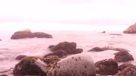 [ẢNH] "Săn" bình minh tại bãi đá Hoàng Hậu dịp Tết để lấy may