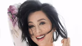 [ẢNH] Vẻ gợi cảm, quyến rũ khó tin của MC Nguyễn Cao Kỳ Duyên ở tuổi 55