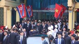 [ẢNH] Toàn bộ hình ảnh Chủ tịch Triều Tiên tới ga Đồng Đăng, lên ô tô về Hà Nội