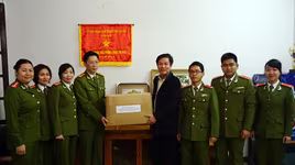 1.000 bộ quần áo ấm cho đồng bào nghèo - món quà ý nghĩa đầu xuân mới