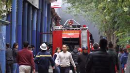 Cháy gara ô tô gần khu liên hợp thể thao Mỹ Đình