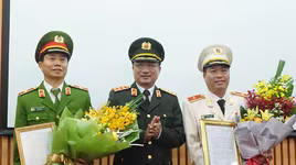 Công bố Quyết định của Bộ trưởng Bộ Công an về công tác cán bộ