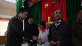 Những phần quà Tết thấm tình, đượm nghĩa