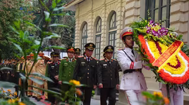 Công an Hà Nội dâng hương tri ân các Anh hùng liệt sỹ