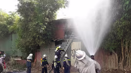 Nhà tạm, nhà xuống cấp trong ngõ sâu tiềm ẩn nguy cơ cháy