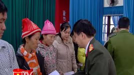 Mang Tết sớm đến với đồng bào vùng sâu