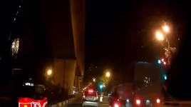 Điều tra "quái xế" không đội mũ bảo hiểm, vượt đèn đỏ, đâm trực diện vào CSGT