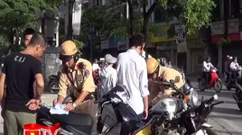 Xử lý nghiêm cán bộ, công chức tham gia giao thông không đội mũ bảo hiểm