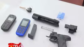 Dùng súng nhựa xông vào công ty cướp tài sản