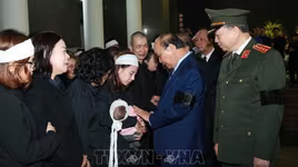 Thủ tướng Nguyễn Xuân Phúc viếng 3 cán bộ CAND hy sinh tại Đồng Tâm