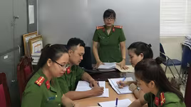 Phút trăn trở xót xa của nữ Đại úy khi đối mặt với những "bà trùm" ma túy