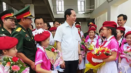 Chủ tịch nước Trần Đại Quang gửi Thư chúc Tết Trung thu 2017