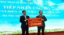 CATP Hà Nội trao hơn 1,3 tỷ đồng ủng hộ Quỹ "Vì biển, đảo Việt Nam"