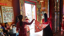 Chùa Việt Nam qua ống kính của nhiếp ảnh gia người Pháp