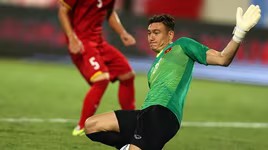 Bất ngờ bị loại khỏi danh sách đi ASIAD, thủ môn Đặng Văn Lâm nói gì?