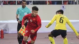 Quang Hải giành giải Cầu thủ xuất sắc nhất AFF Cup 2018