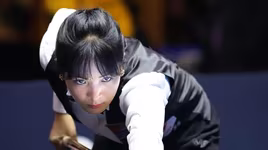 [ẢNH] Nữ cơ thủ xinh đẹp gây sốt ở giải Billiards carom châu Á 2019