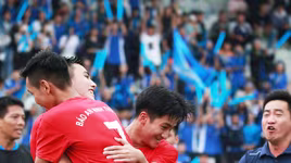 Vỡ òa giành vé đi tiếp!