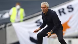 HLV Mourinho: "Chẳng có gì hạnh phúc khi đứng trên một đội như Arsenal"