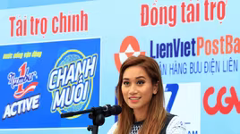 Cô gái châu Á đầu tiên chinh phục 4 sa mạc truyền cảm hứng cho nam sinh Hà Nội