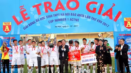 THPT Nguyễn Thị Minh Khai ăn mừng chức vô địch lần thứ ba