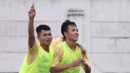 [ẢNH] Phùng Khắc Khải tỏa sáng giúp THPT Phùng Khắc Khoan thắng "7 sao"