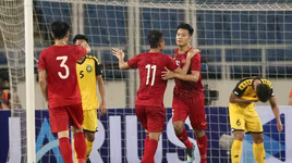 Thắng đậm Brunei, U23 Việt Nam lấy lại ngôi đầu từ Thái Lan