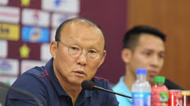 HLV Park Hang-seo khen hàng công Malaysia tiến bộ
