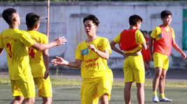 [ẢNH] Thắng tưng bừng 4-0, THPT Phan Huy Chú hiên ngang tiến bước