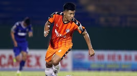 Đức Chinh trấn an người hâm mộ sau tin "cố đá sẽ nguy hiểm tính mạng"