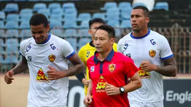 Các CLB vừa tập vừa ngóng thời điểm V-League được phép lăn bóng