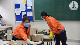 Chống dịch Corona: Trường học bật chế độ học online, phụ huynh nháo nhác nghỉ làm trông con