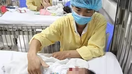 Nhiều gia đình 3-4 người cùng mắc cúm mùa, bác sĩ khuyến cáo 7 biện pháp cần làm