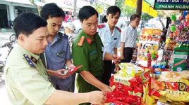 Lực lượng thanh tra chuyên ngành ATTP thí điểm ở Hà Nội đã xử phạt 300 cơ sở