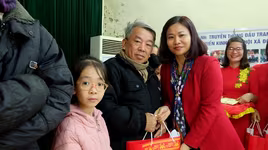 Lãnh đạo thành phố Hà Nội thăm, tặng quà Tết 128 hộ dân xã Đồng Tâm