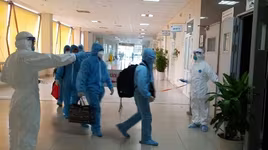 129 bệnh nhân Covid-19 vừa về từ Guinea Xích đạo được bố trí cách ly, điều trị ra sao?