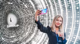 Tỷ phú Phạm Nhật Vượng đưa điện thoại Vsmart sang thị trường Nga