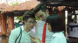 Gọi taxi qua ứng dụng Messenger trên nền Facebook