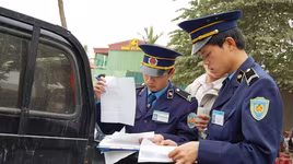 Xe khách dừng đỗ đón khách sai quy định sẽ bị đề nghị đình tài, cắt nốt