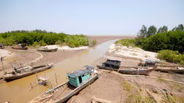 Hạn mặn kỷ lục, hơn 430.000 người dân thiếu nước sinh hoạt