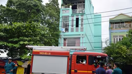 Ngáo đá vác dao chém Công an phường rồi phóng hỏa đốt nhà