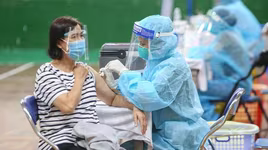 Vaccine vẫn là “vũ khí” hiệu quả nhất để ứng phó với đại dịch Covid-19 