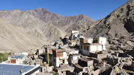 Độc đáo ngôi làng chỉ dùng điện 3 tiếng mỗi ngày và có duy nhất 1 chiếc điện thoại