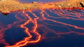 Dòng sông kỳ lạ đỏ như máu được mệnh danh "sao Hỏa trên Trái Đất"