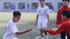 Chùm ảnh loạt trận 14h ngày 19-11