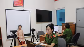 Cận cảnh quy trình thu nhận hồ sơ cấp Thẻ căn cước cho người dưới 14 tuổi