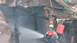 Cháy nhà cấp 4 trong ngõ, một người tử vong