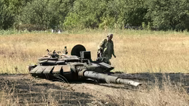 [ẢNH] Phủ nhận liên quan nhưng Nga lại khó giải thích về xác T-72B3 tại Đông Ukraine