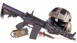 [ẢNH] Loại súng tiểu liên cực nhanh mới được Mỹ trang bị cho phi công F-22