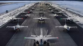 [ẢNH] Bất ngờ khi Mỹ buộc phải để 41 máy bay tiêm kích tàng hình F-35 nằm đất